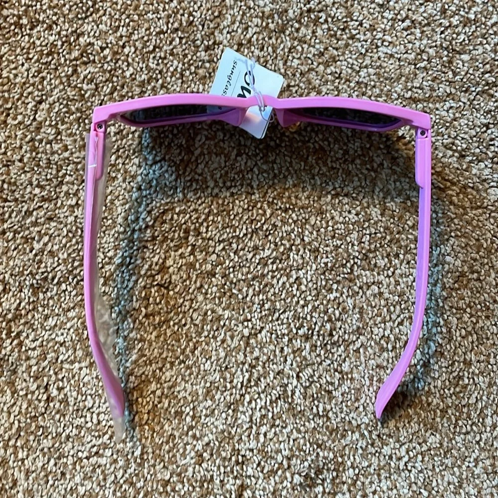 Owl pink Classic 80’s Dark Lens Sunglasses